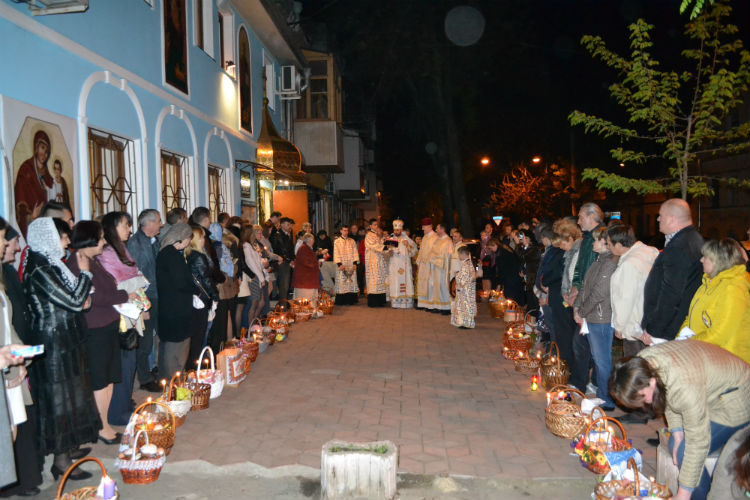 Владика Михаїл очолив Воскресні богослужіння в храмі Святого Апостола Андрія Первозванного у м. Одесі