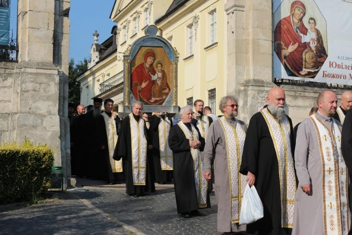 Глава УГКЦ очолив молитовну ходу з перенесенням Ярославської чудотворної ікони «Милосердя двері» у Львові