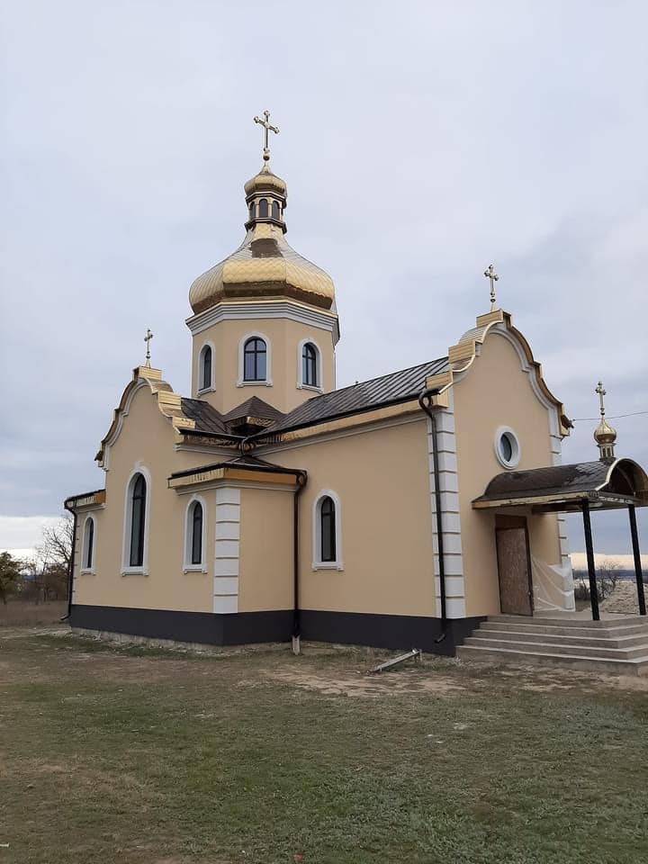 Парафія Мучеників Макавейських м. Берислав активно допомагає місцевим мешканцям