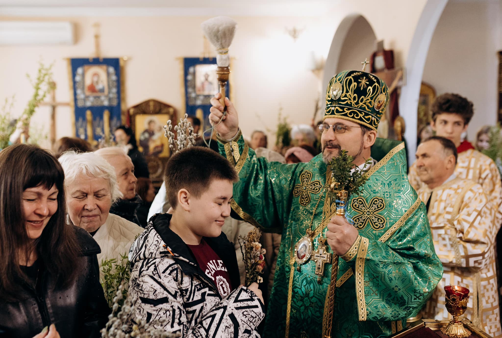 Божественну Літургію на честь свята входу Христа в Єрусалим Владика Михаїл очолив у катедральному храмі