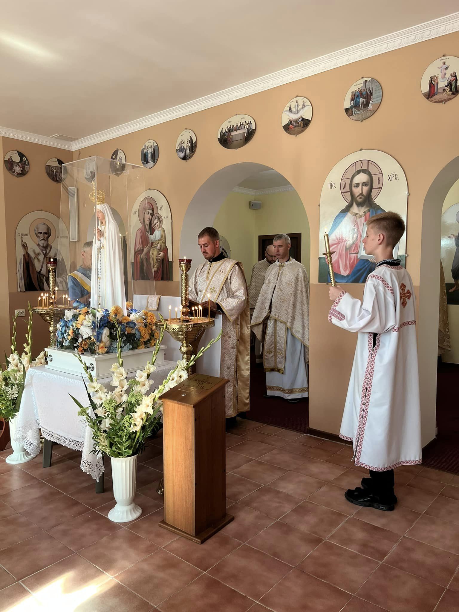 На парафію Вознесіння Господнього прибула Паломницька Статуя Матері Божої Фатімської