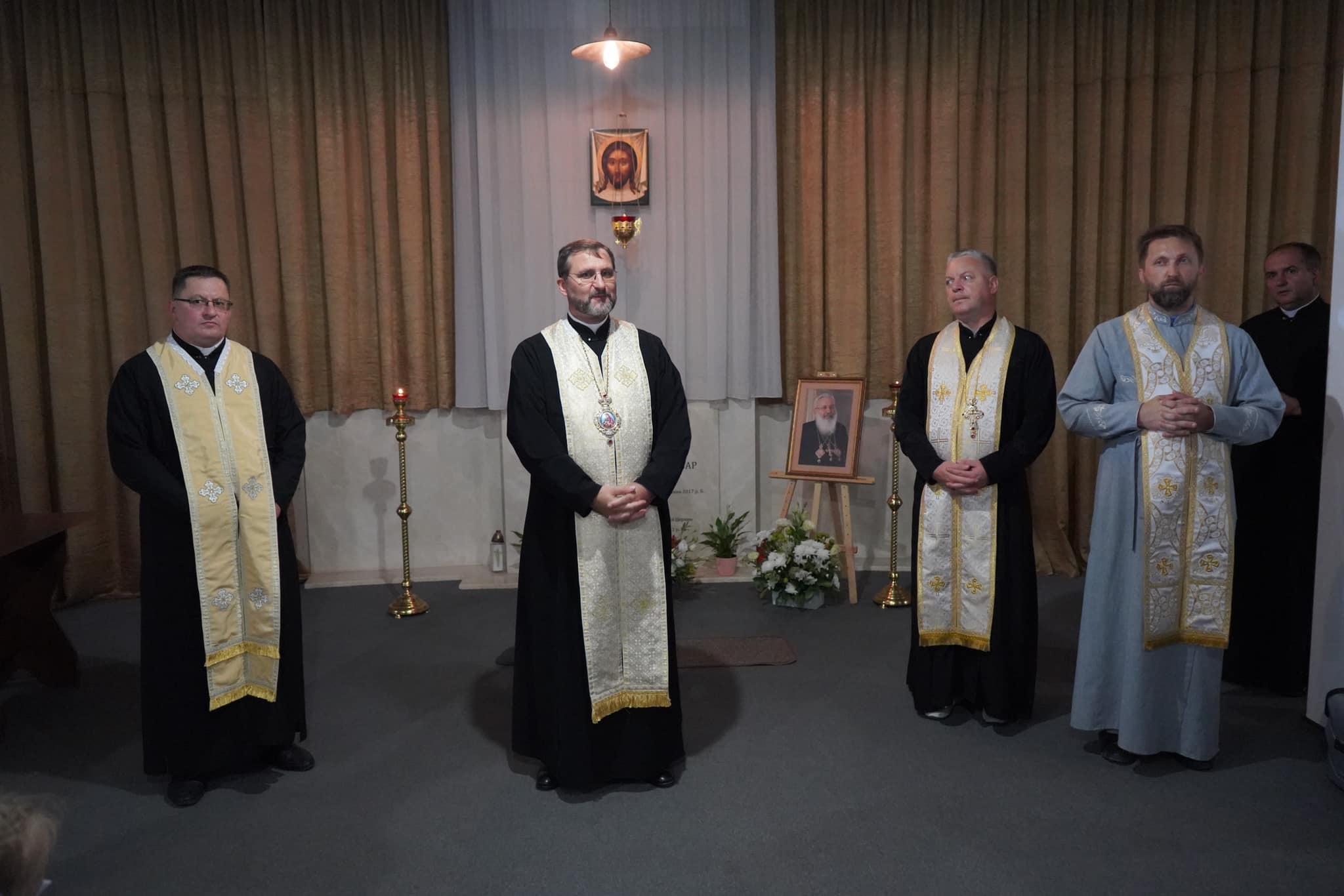 Панахида у крипті собору за упокій блаженної памʼяті Блаженнішого Патріарха Кардинала Любомира Гузара