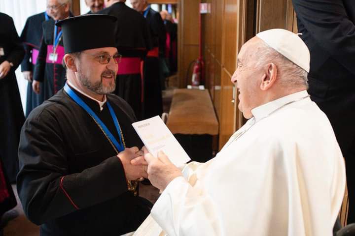 Владика Михаїл Бубній зустрівся з Папою Франциском