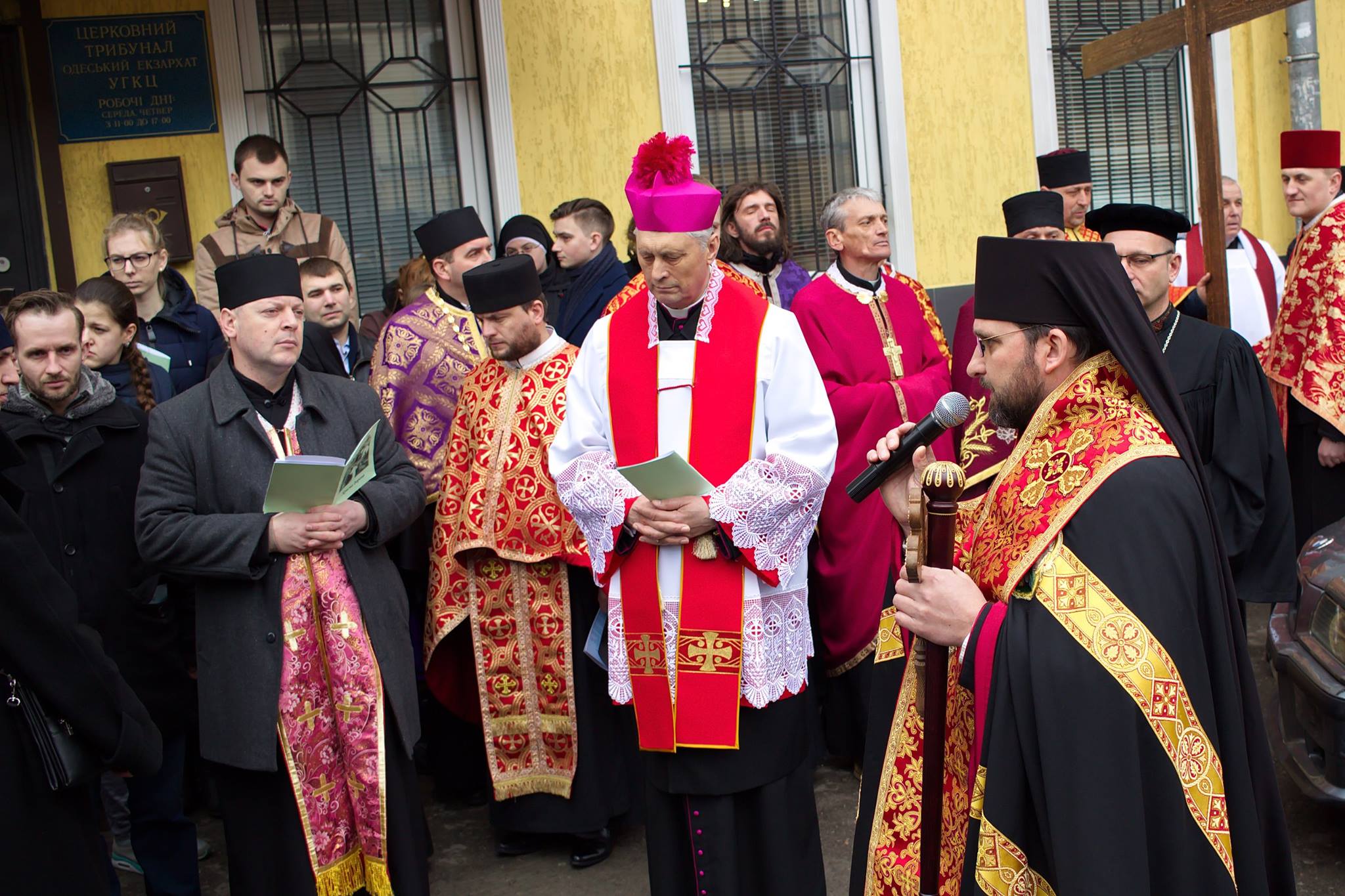 Слово владики Михаїла Бубнія під час Хресної Дороги вулицями міста Одеси